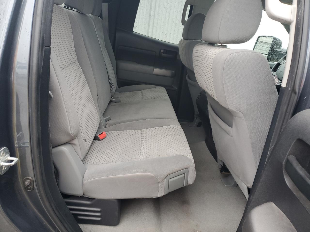 TOYOTA TUNDRA DOUBLE CAB SR5