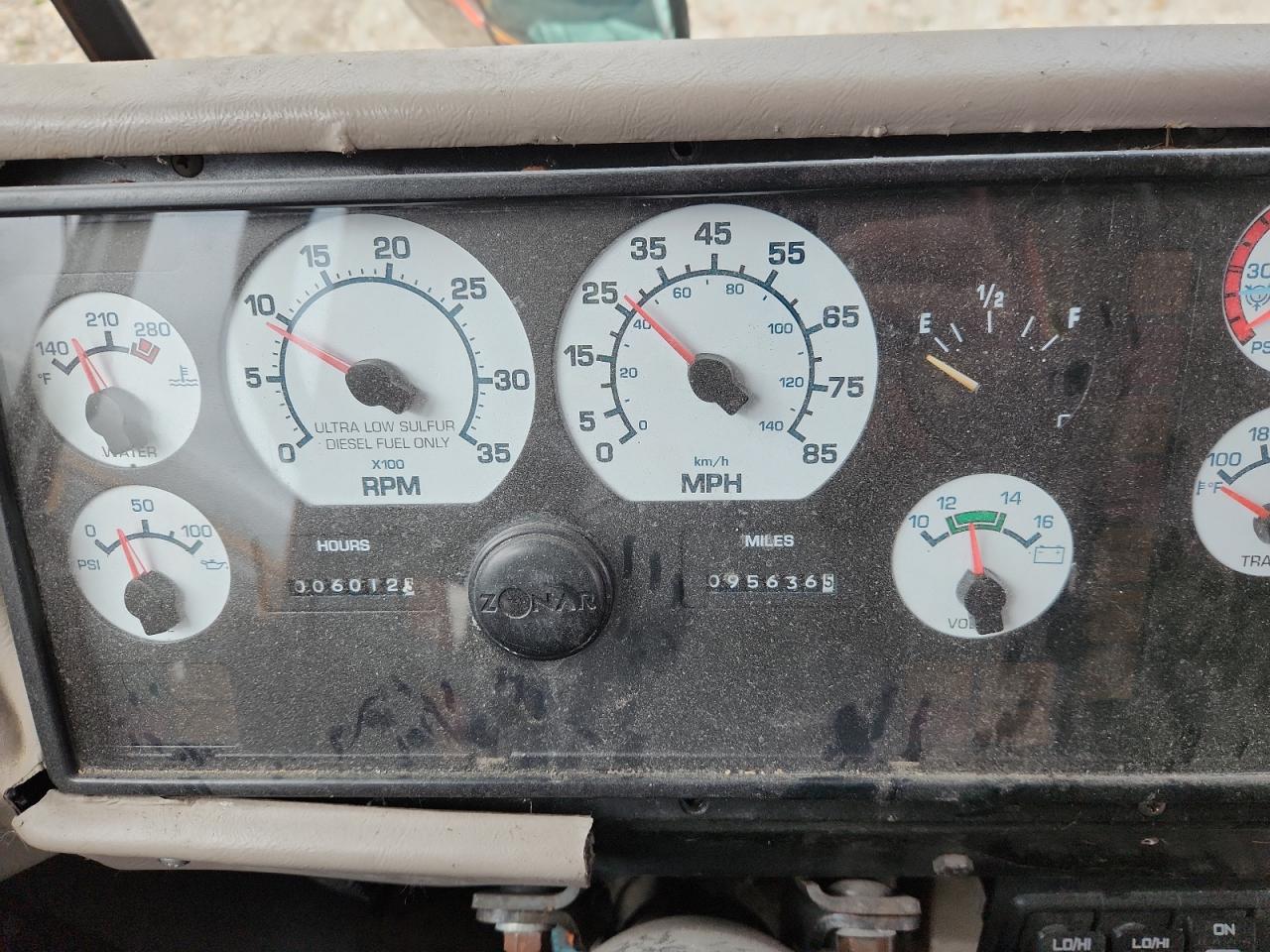 Lot #3270956992 2014 IC CORPORATION RE SERIES SCHOOL