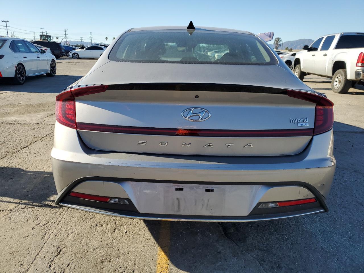 HYUNDAI SONATA HYBRID