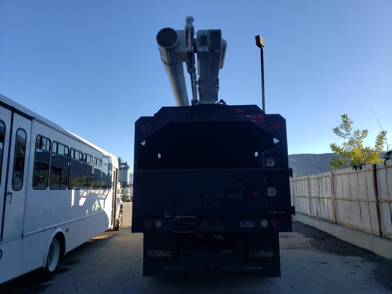 FORD F-750 SUPER DUTY