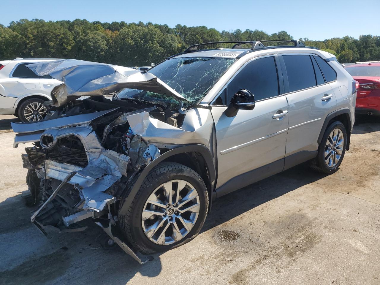 TOYOTA RAV4 XLE PREMIUM