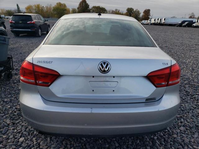 2015 VOLKSWAGEN PASSAT S 1VWAT7A37FC077014