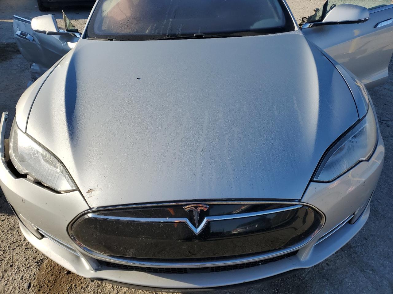 TESLA MODEL S P85D