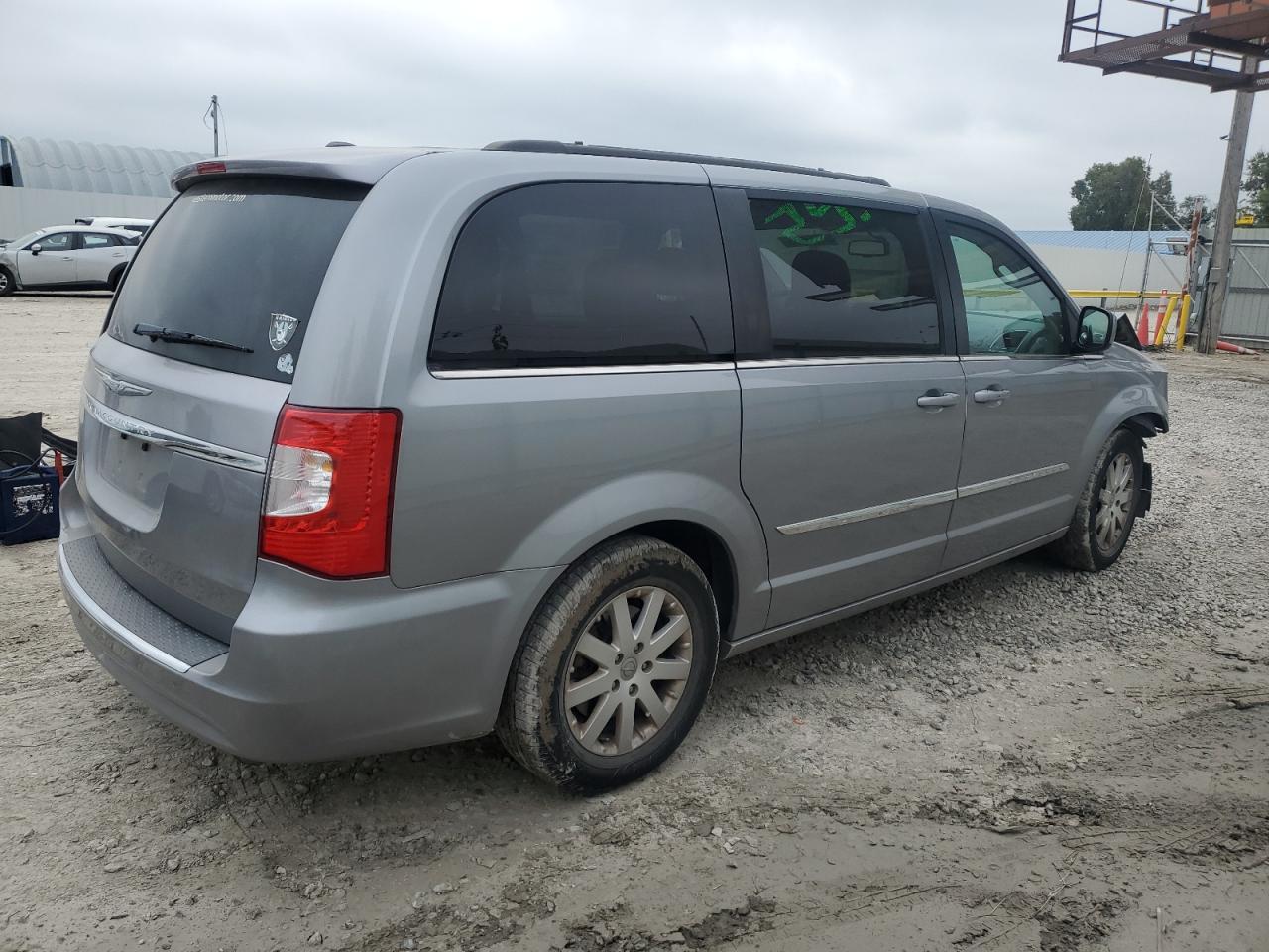 CHRYSLER TOWN & COUNTRY TOURING