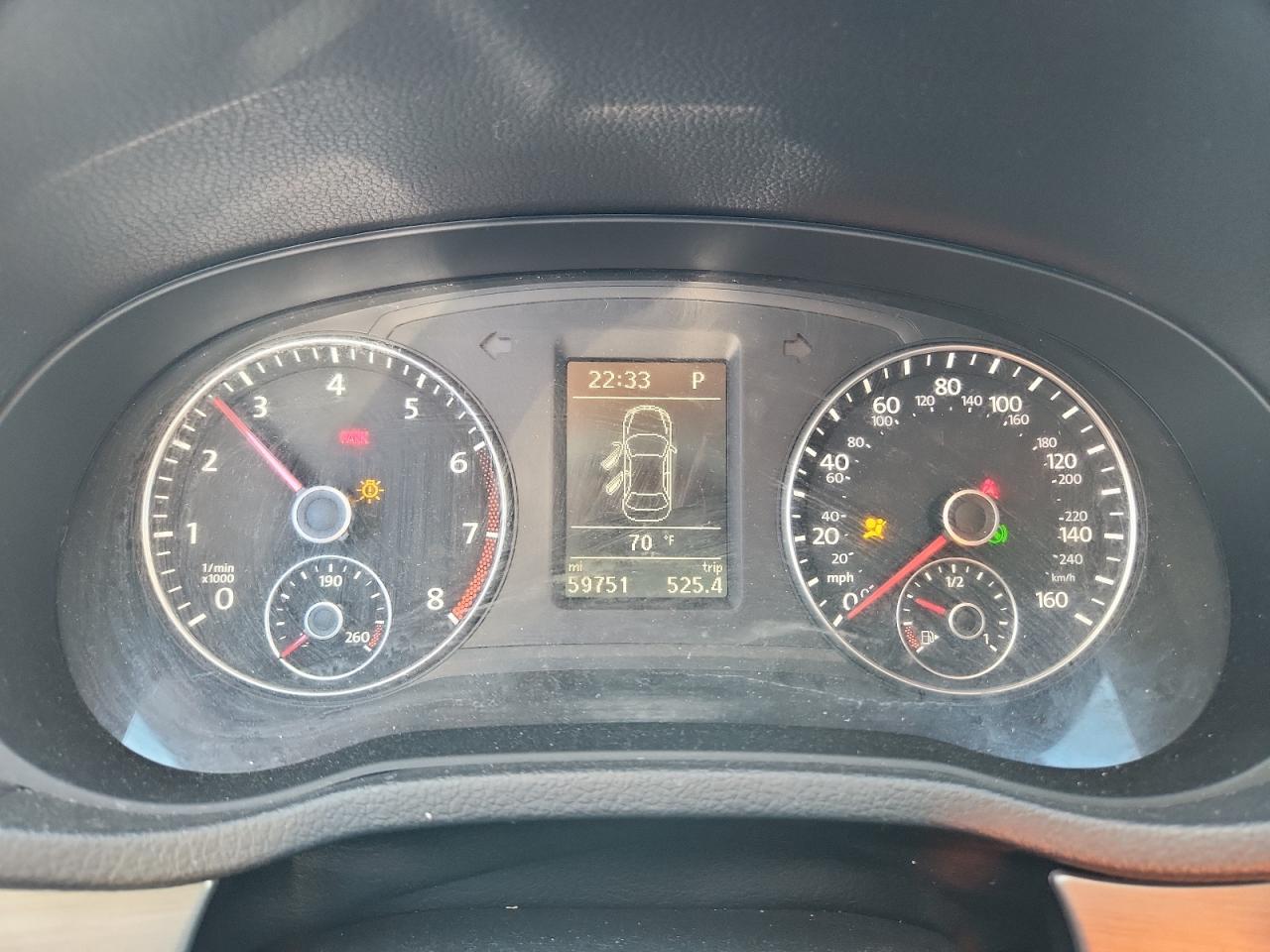 VOLKSWAGEN PASSAT SE