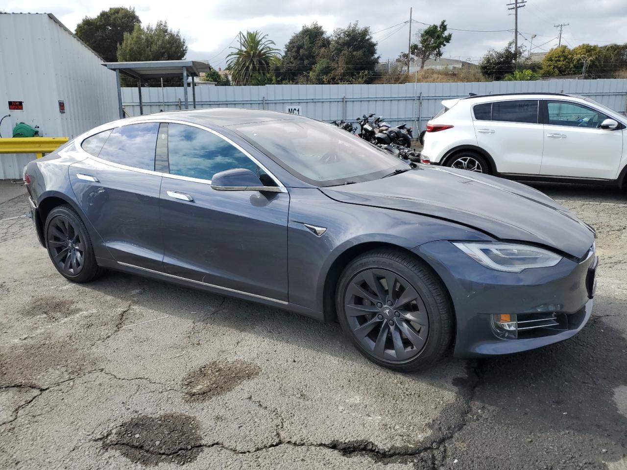 TESLA MODEL S