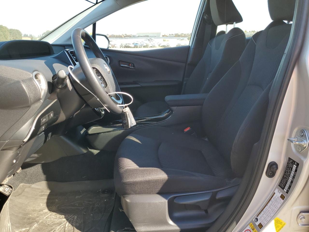 TOYOTA PRIUS PRIME LE