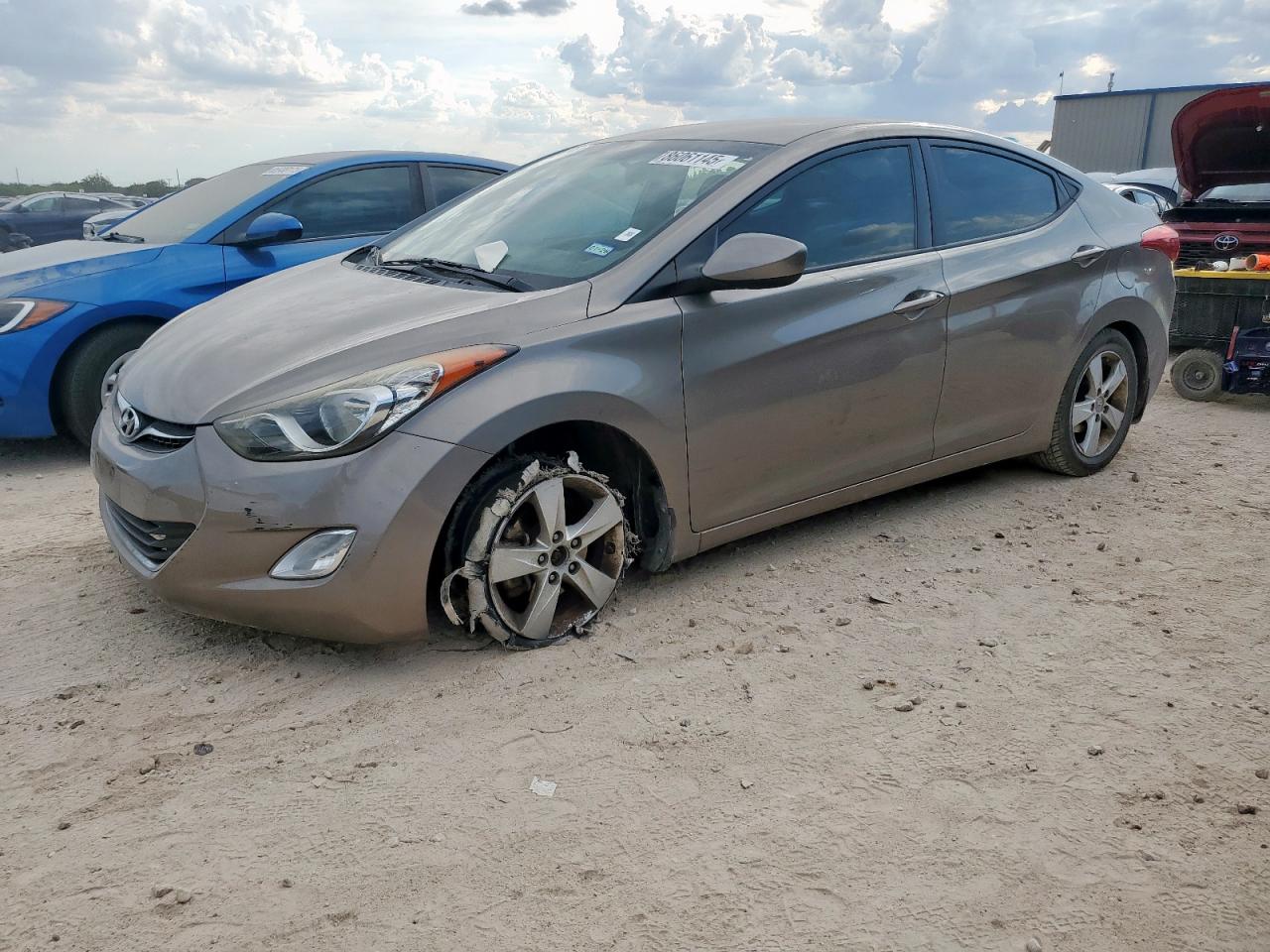 Lot #3292671590 2013 HYUNDAI ELANTRA GL