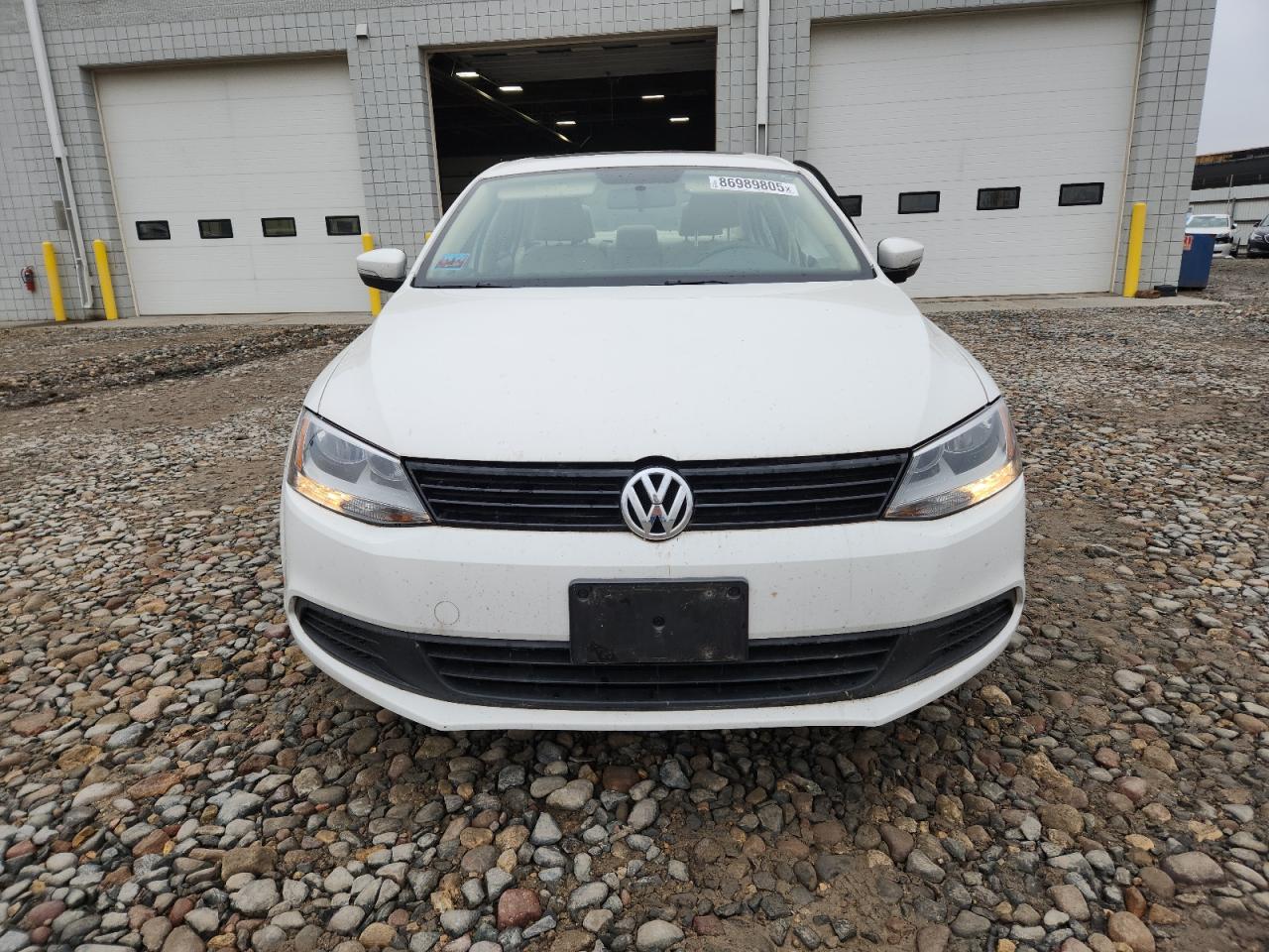 VOLKSWAGEN JETTA SE