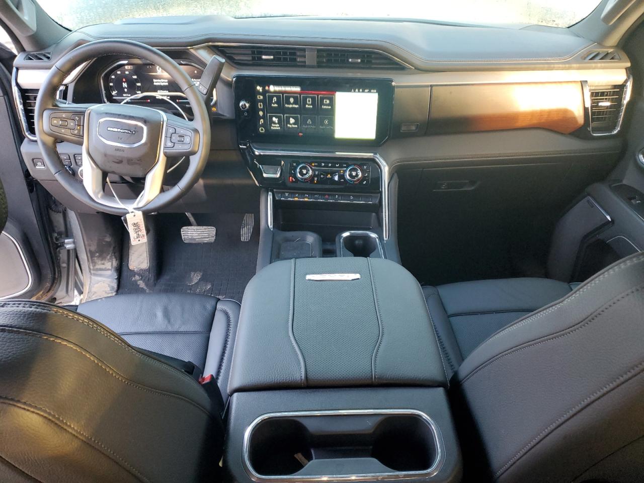 GMC SIERRA K3500 DENALI