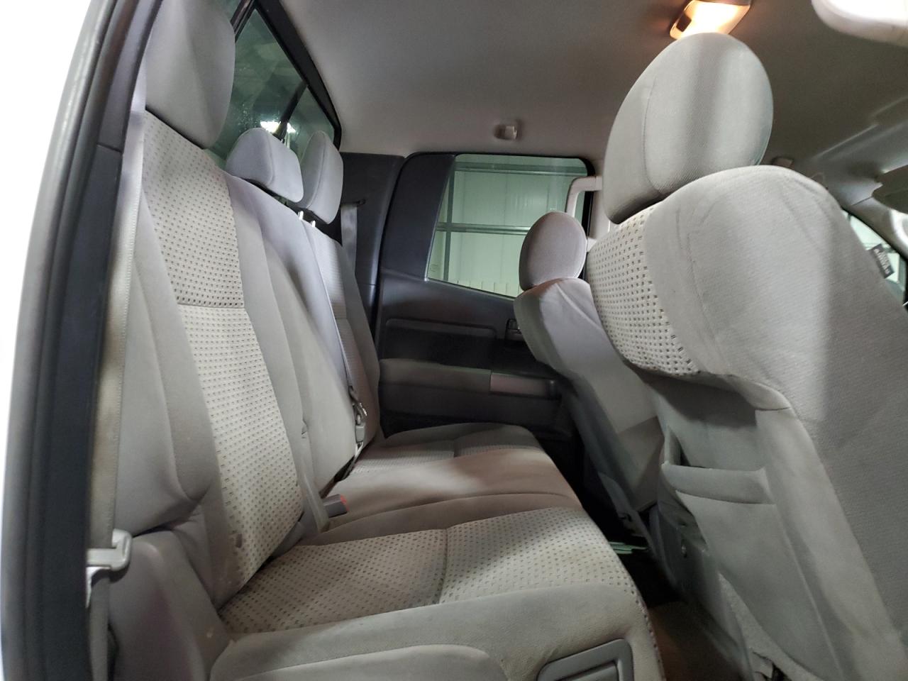TOYOTA TUNDRA DOUBLE CAB SR5