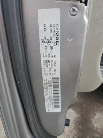 2016 CHRYSLER TOWN & COU - 2C4RC1CG3GR261121