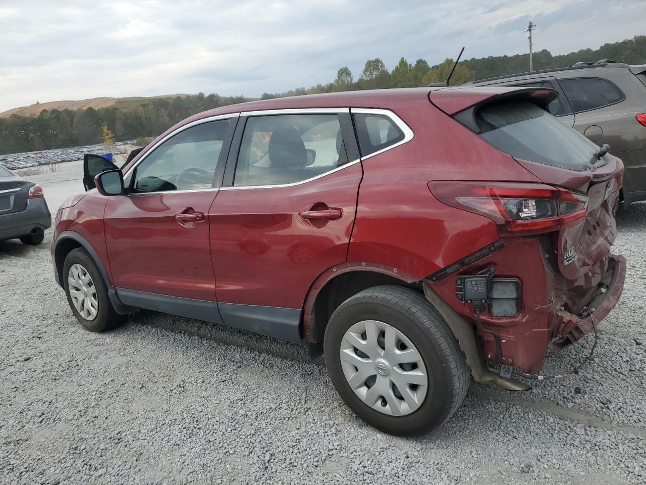 NISSAN ROGUE SPORT S