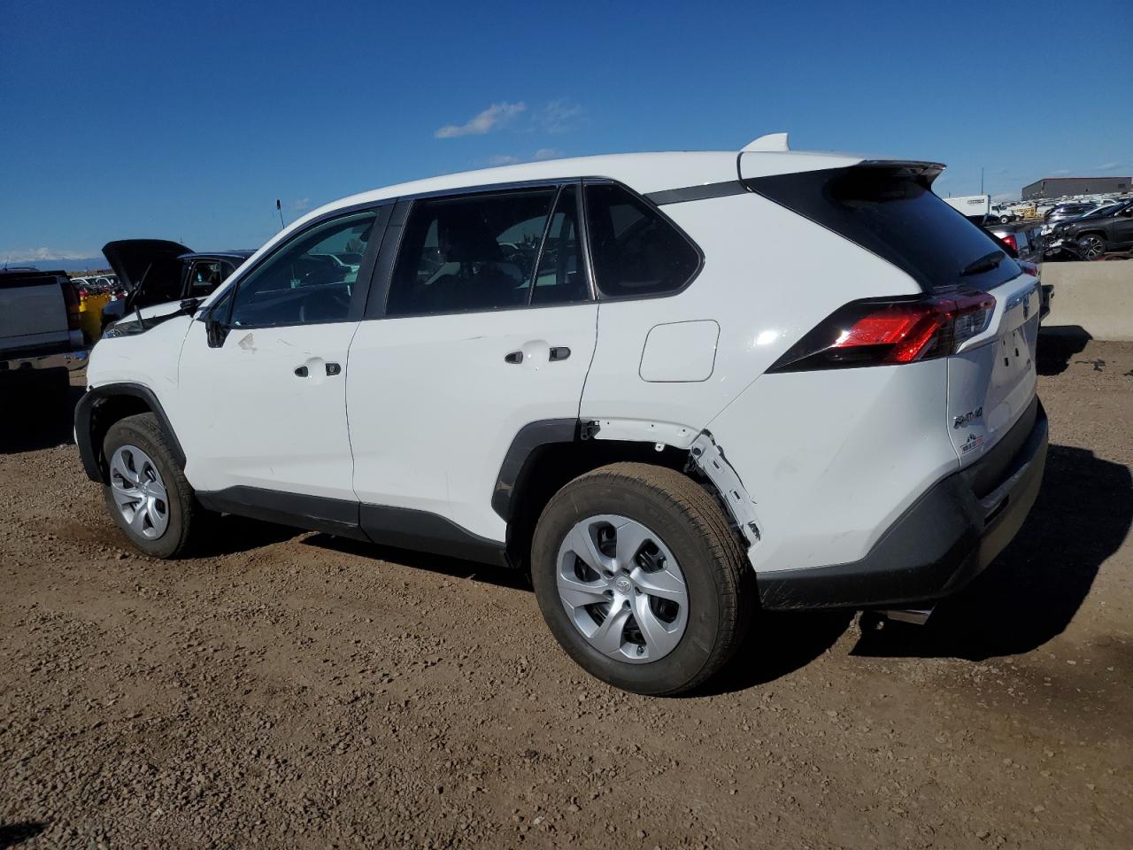 TOYOTA RAV4 LE