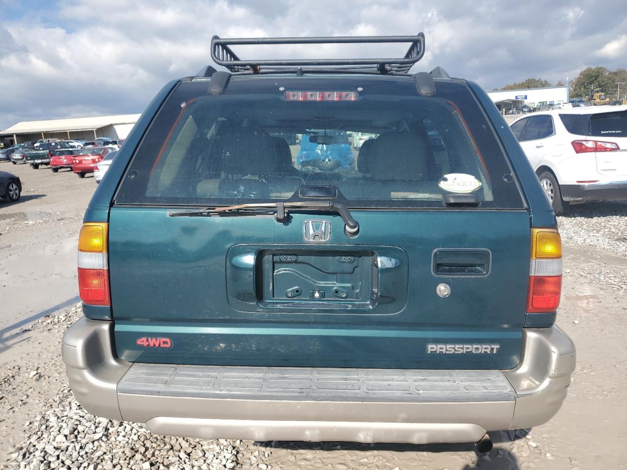Lot #3302858909 2000 HONDA PASSPORT E