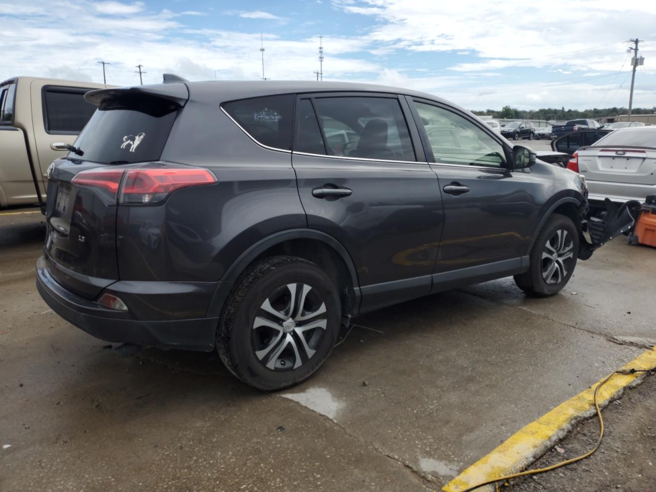 TOYOTA RAV4 LE