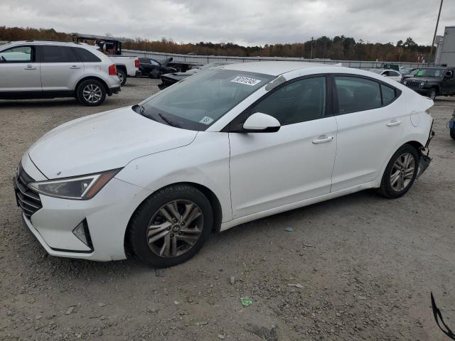 2019 HYUNDAI ELANTRA SE - 5NPD84LF2KH470456