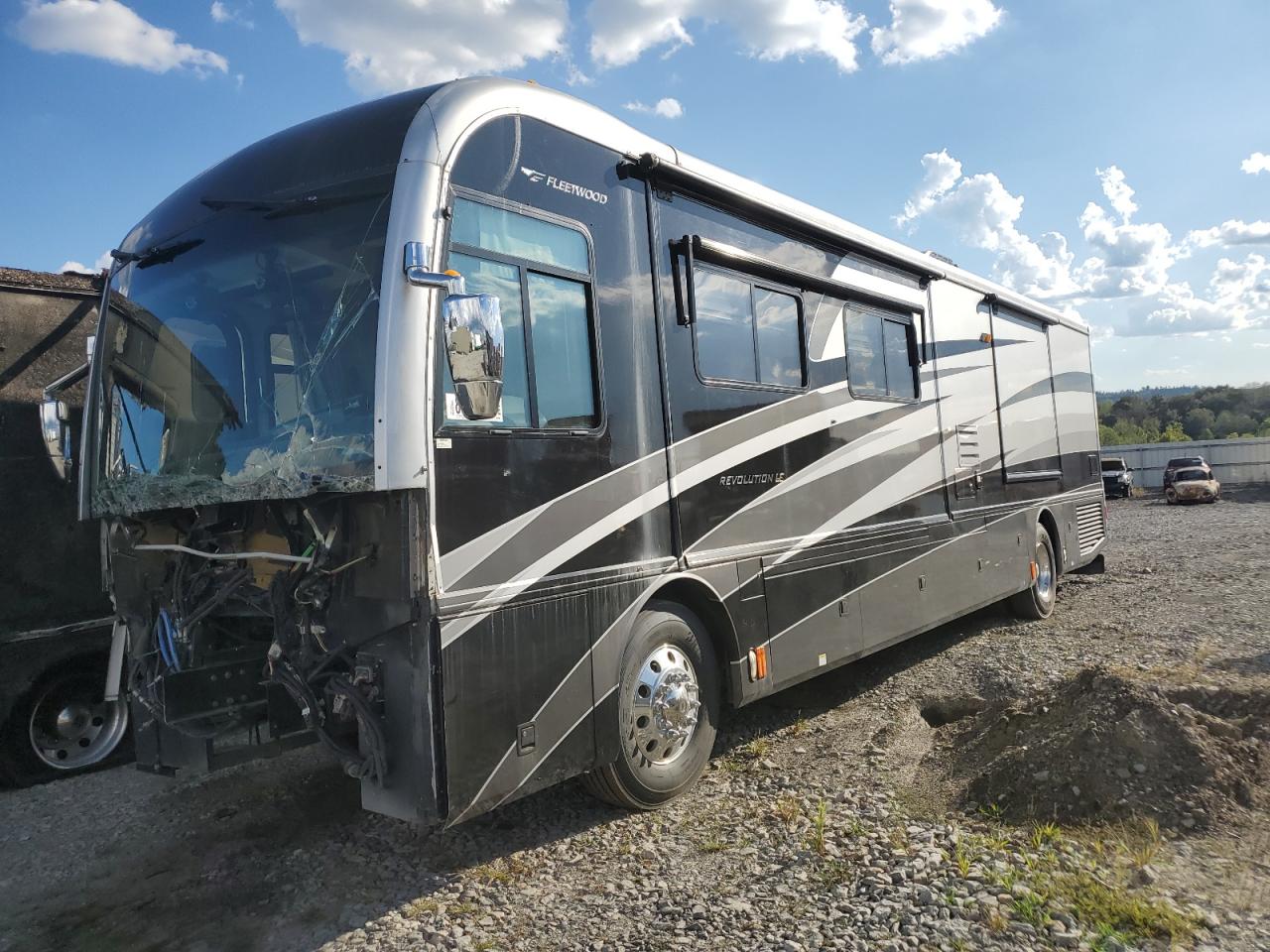 Lot #3317825192 2005 SPARTAN MOTORS MOTORHOME 4VZ