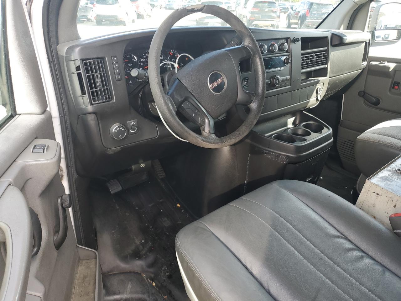 Lot #3303818429 2013 GMC SAVANA