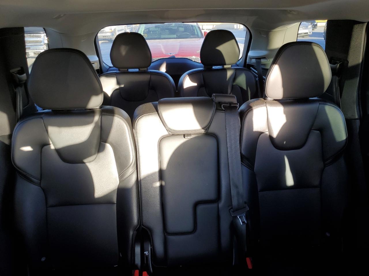 VOLVO XC90 T5 MOMENTUM