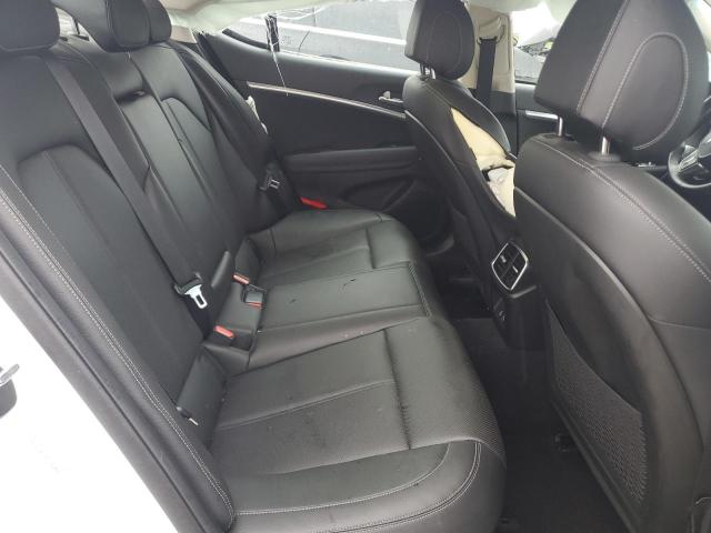 2025 GENESIS G70 BASE - KMTG34SC8SU155963