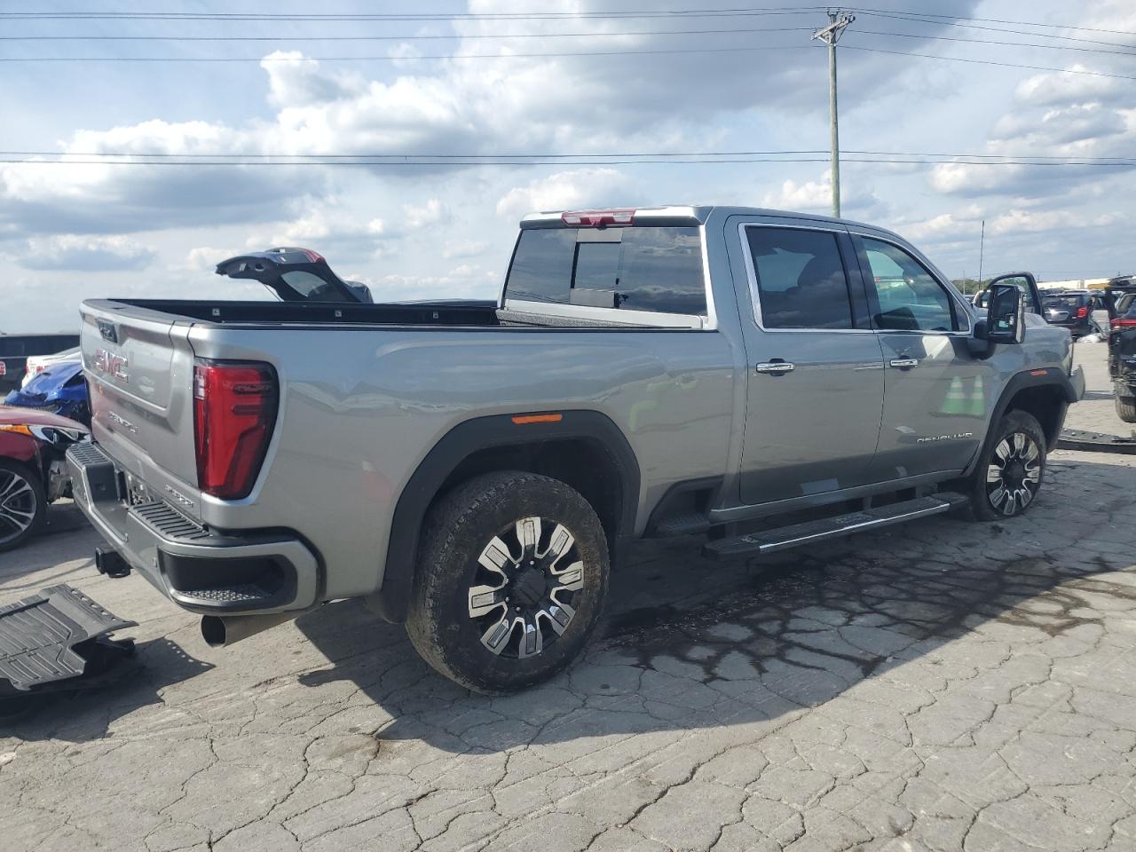 GMC SIERRA 2500HD K2500 DENALI