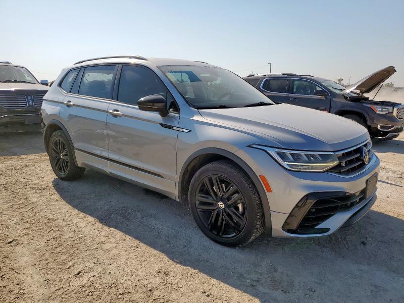 2022 VOLKSWAGEN TIGUAN SE R-LINE BLACK 3VVCB7AX4NM031172
