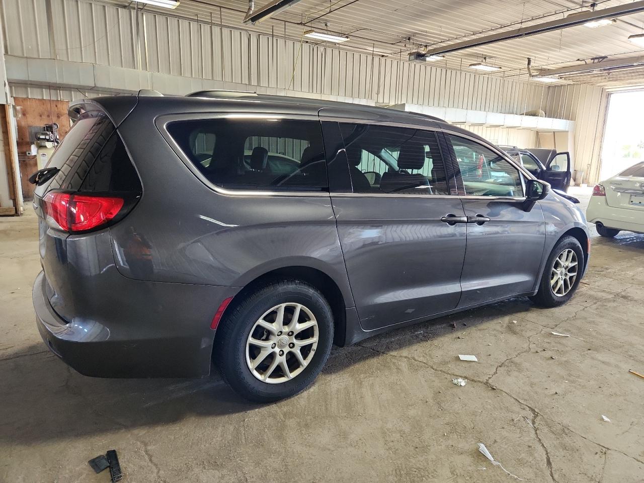 CHRYSLER VOYAGER LXI