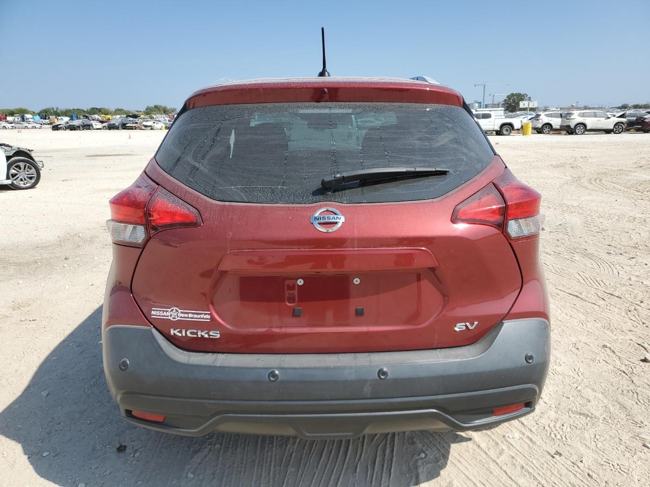 NISSAN KICKS SV