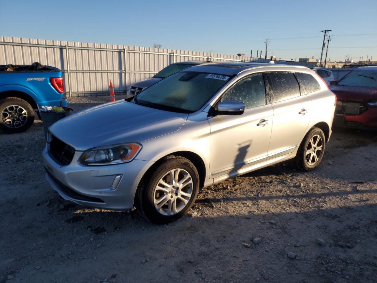VOLVO XC60 T6 PLATINUM