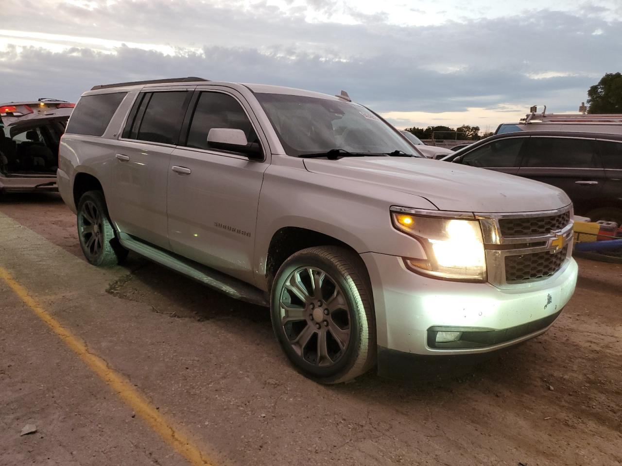CHEVROLET SUBURBAN K1500 LT
