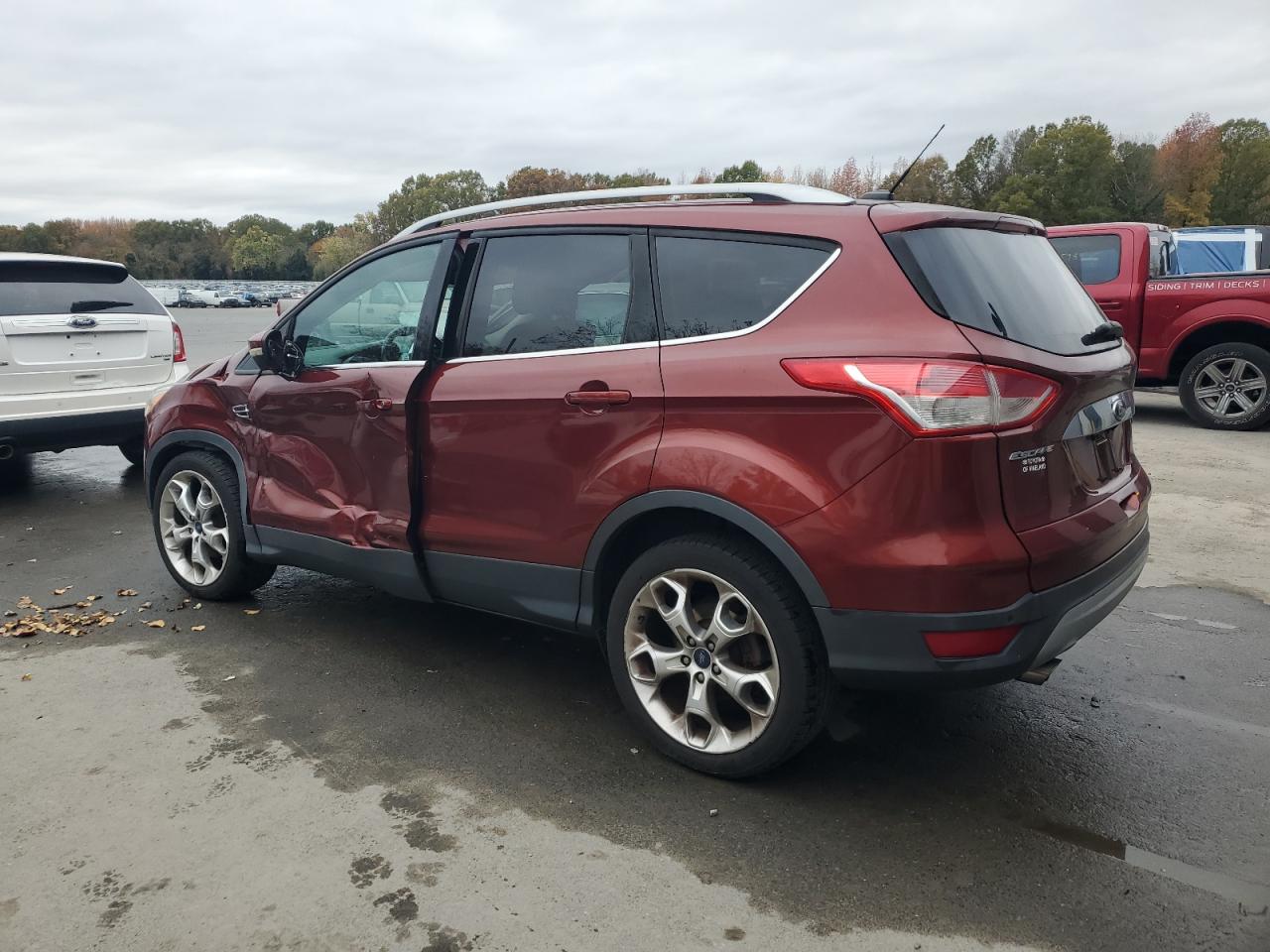 FORD ESCAPE TITANIUM