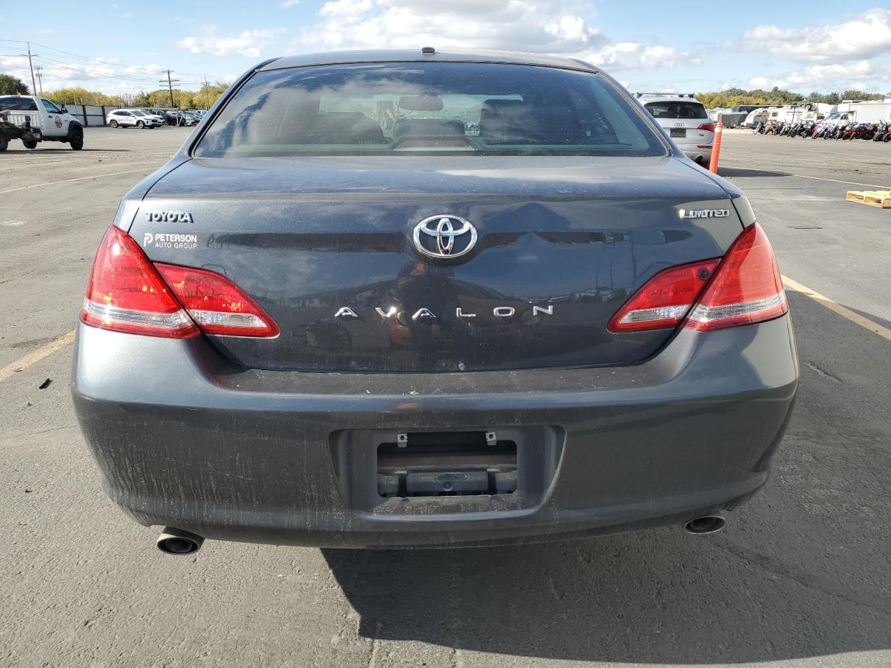 TOYOTA AVALON XL