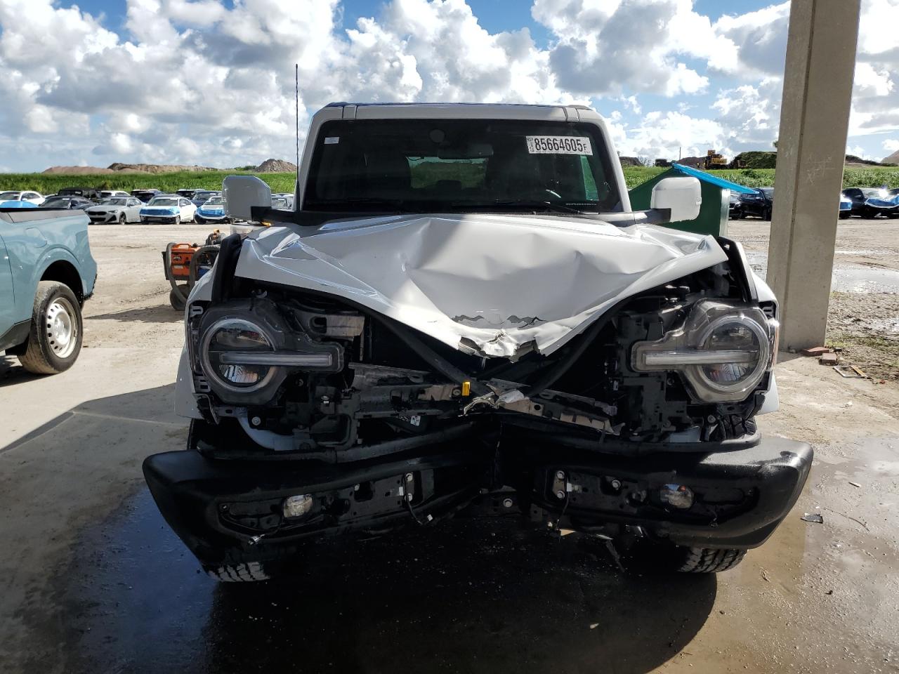 FORD BRONCO OUTER BANKS