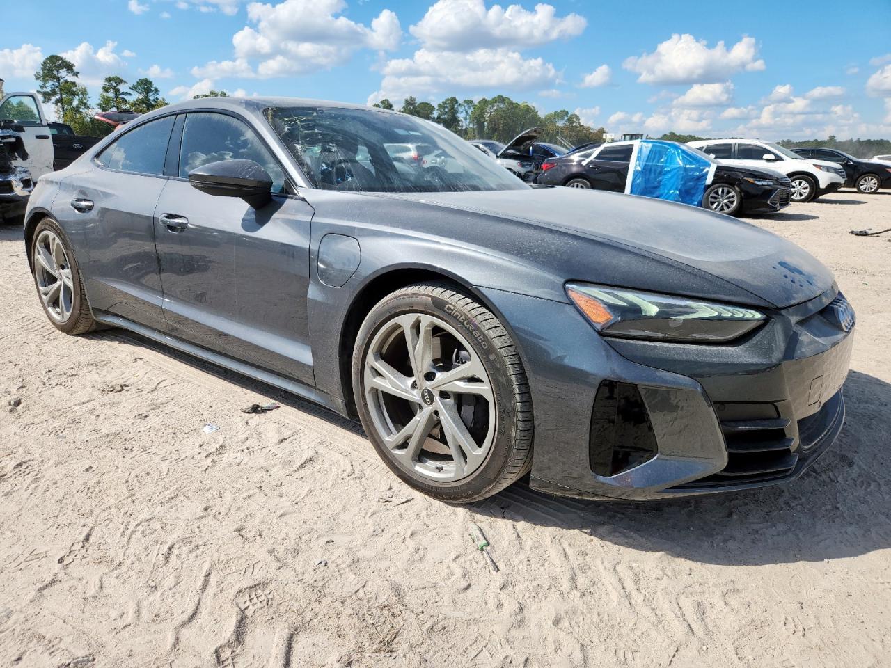 AUDI E-TRON PREMIUM PLUS