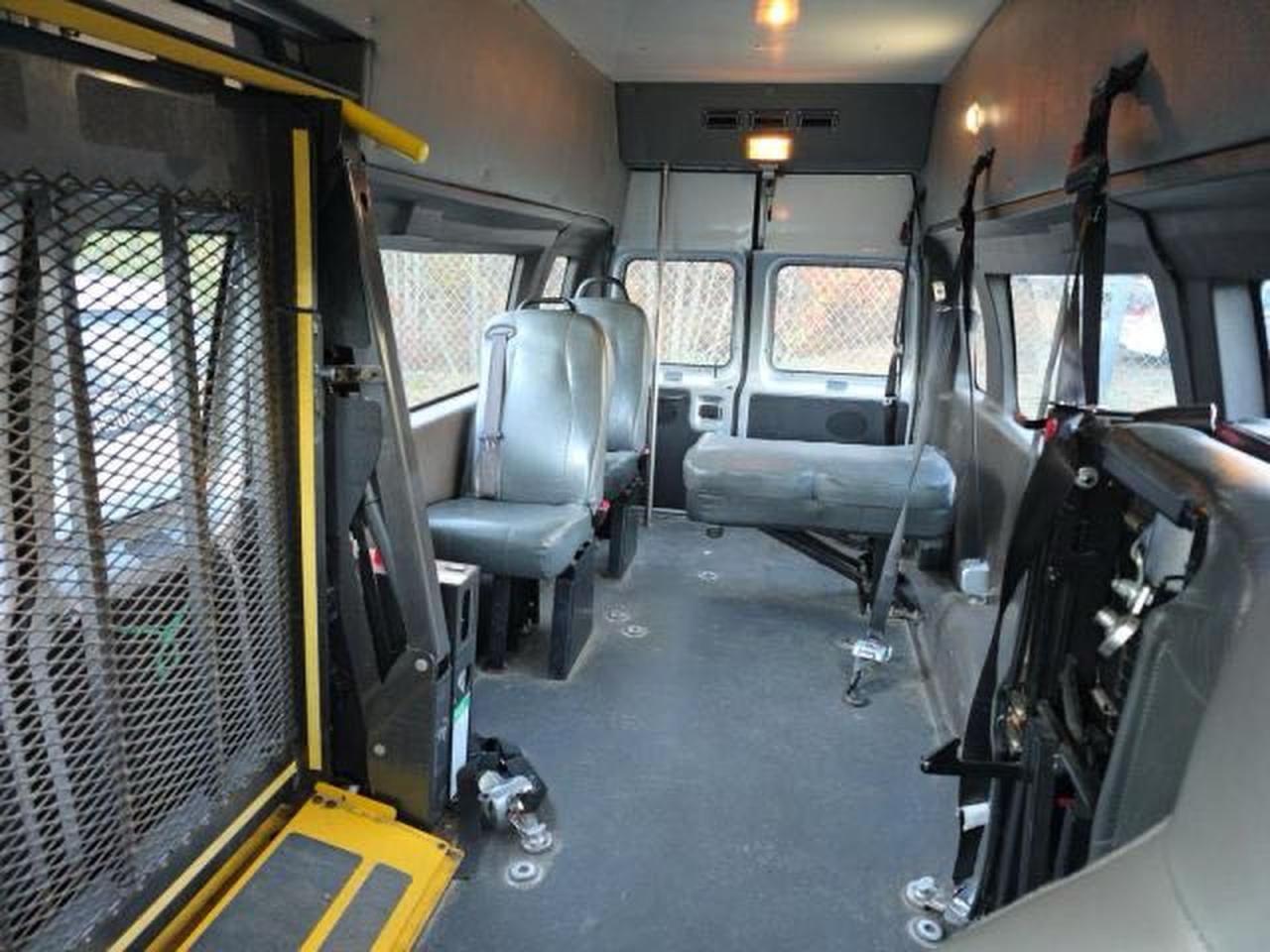 FORD ECONOLINE E250 VAN