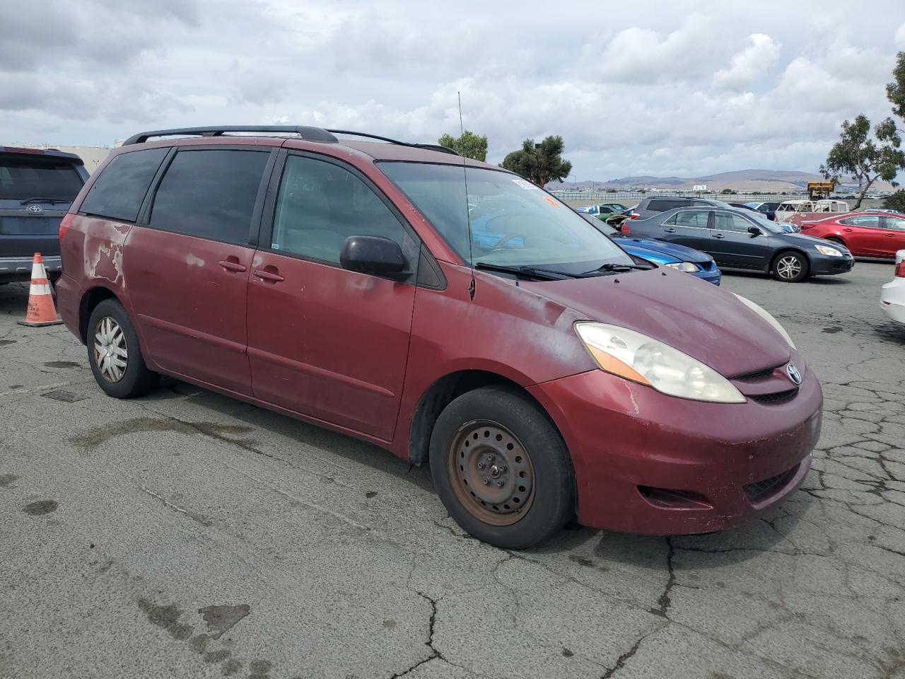Lot #3310691762 2009 TOYOTA SIENNA CE