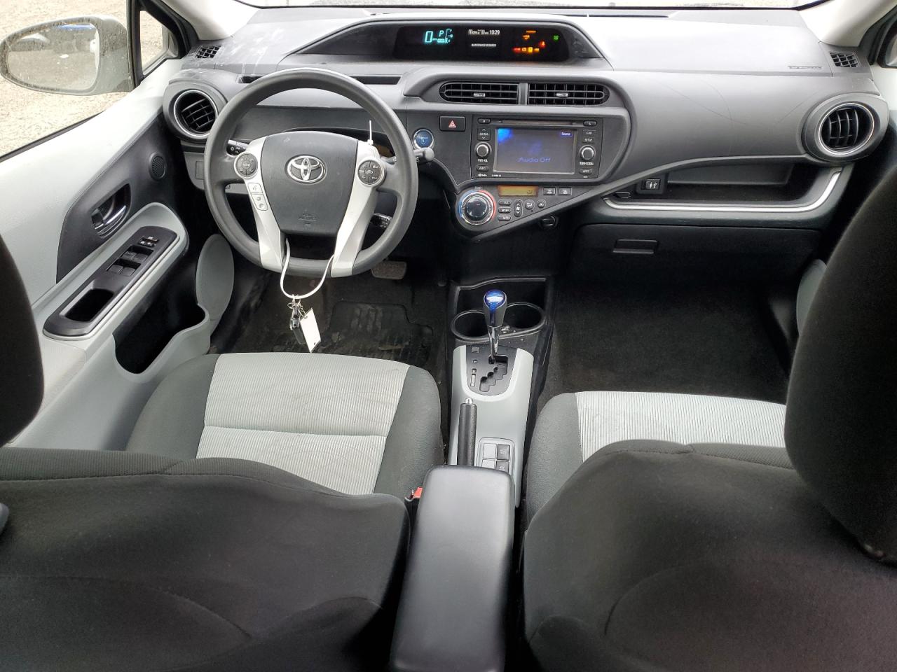 TOYOTA PRIUS C