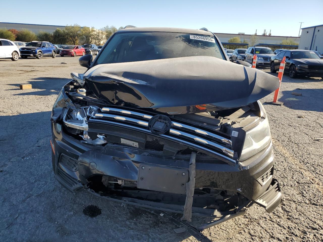 VOLKSWAGEN TIGUAN SE