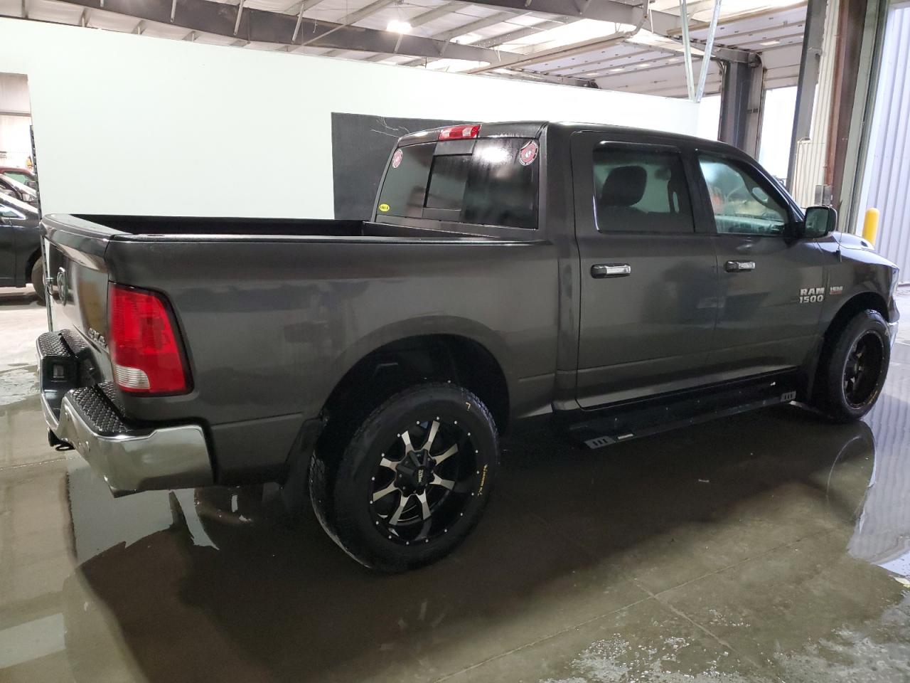 RAM 1500 SLT