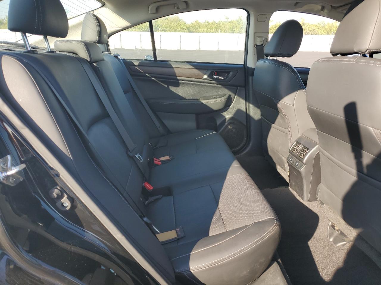 SUBARU LEGACY 2.5I LIMITED