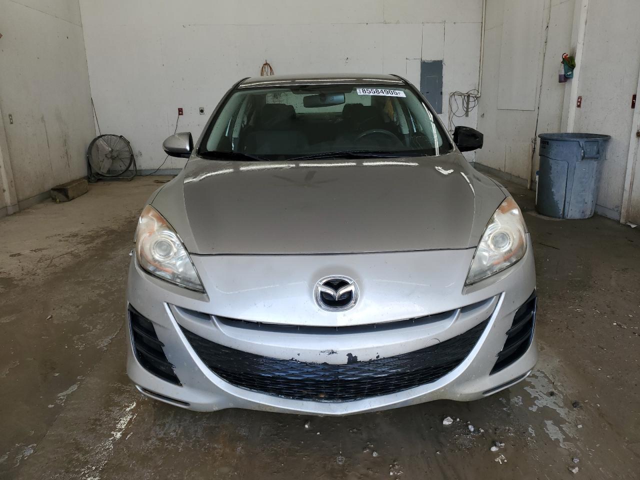 MAZDA 3 I