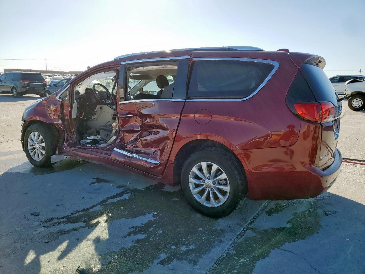 CHRYSLER PACIFICA TOURING L