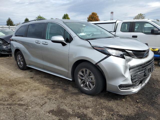 2023 TOYOTA SIENNA LE 5TDKRKEC7PS172398