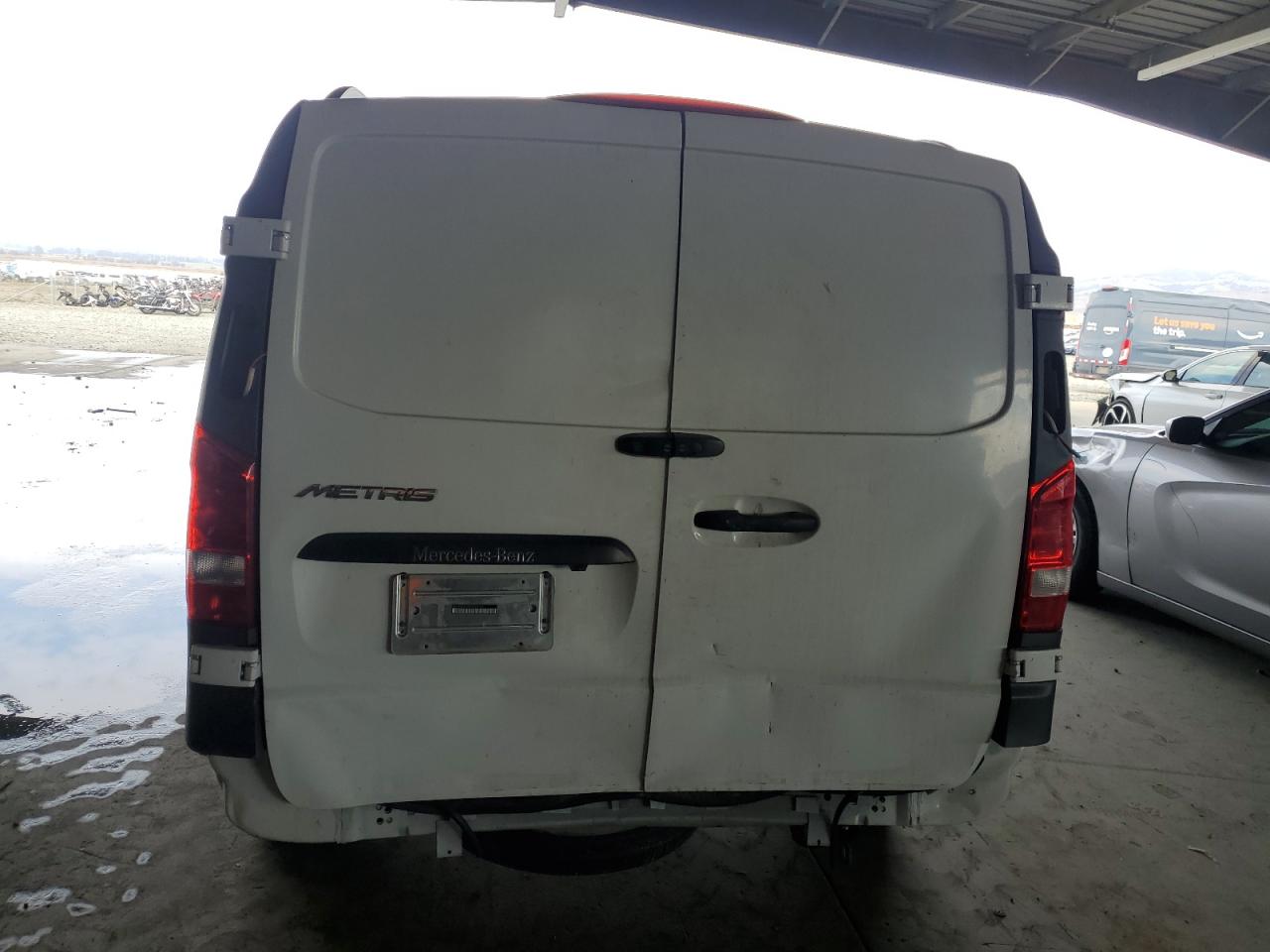 MERCEDES-BENZ METRIS