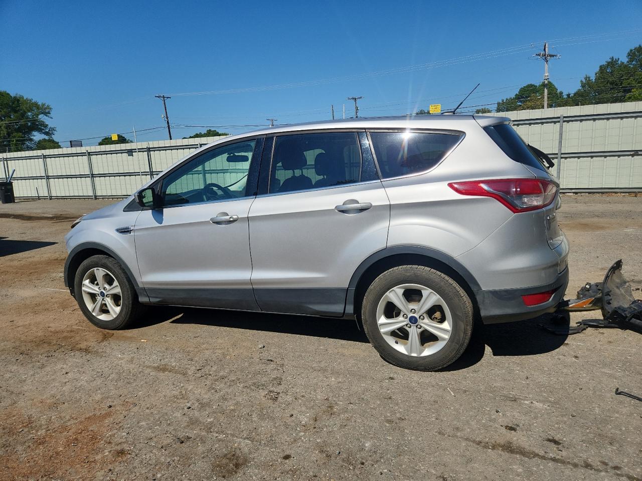 FORD ESCAPE SE