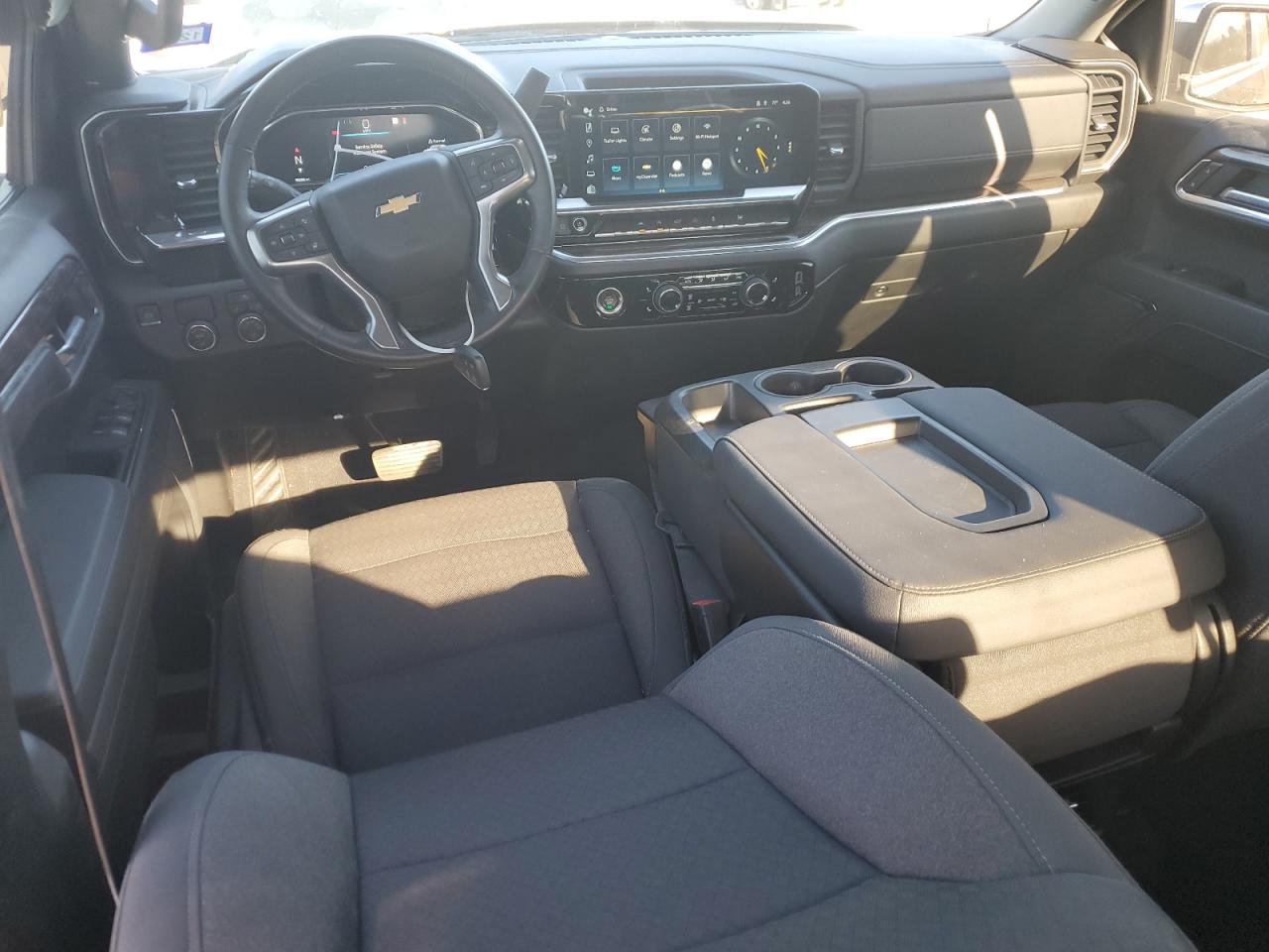 CHEVROLET SILVERADO C1500 LT