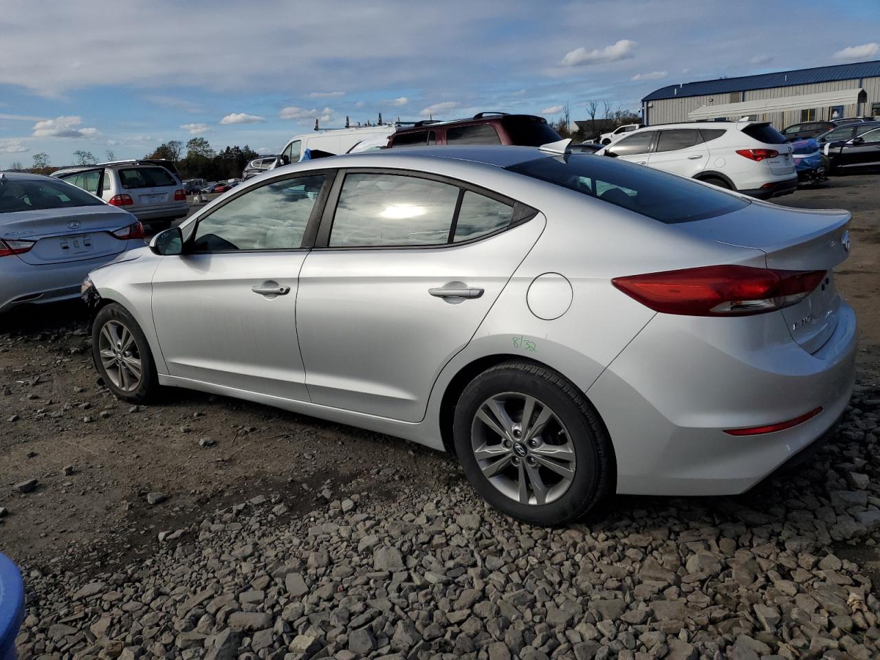 HYUNDAI ELANTRA SE