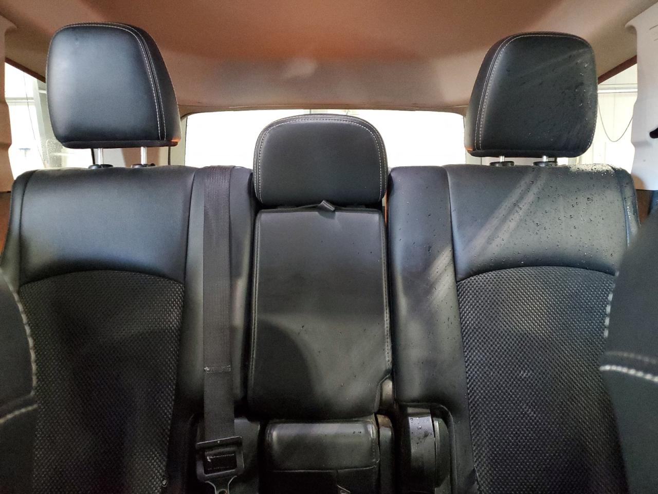 DODGE JOURNEY CROSSROAD