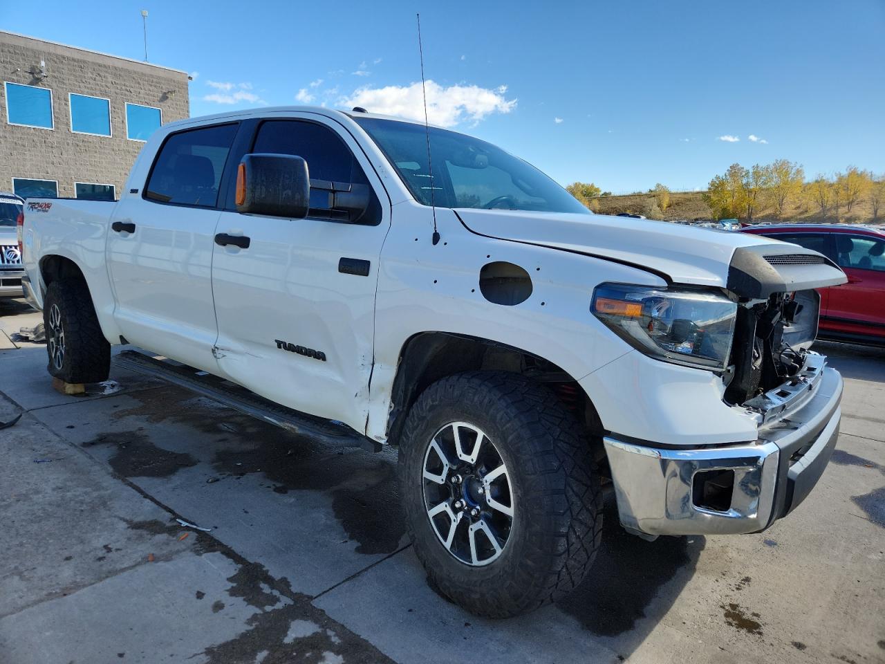TOYOTA TUNDRA CREWMAX SR5